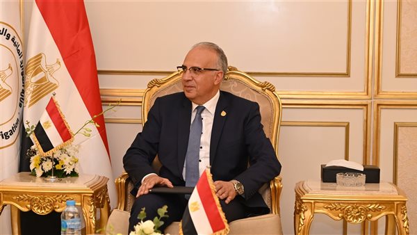 وزير الموارد المائية