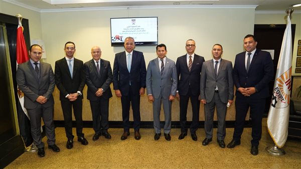 وزير الشباب والرياضة