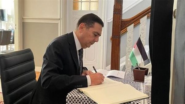  السفير عماد حنا