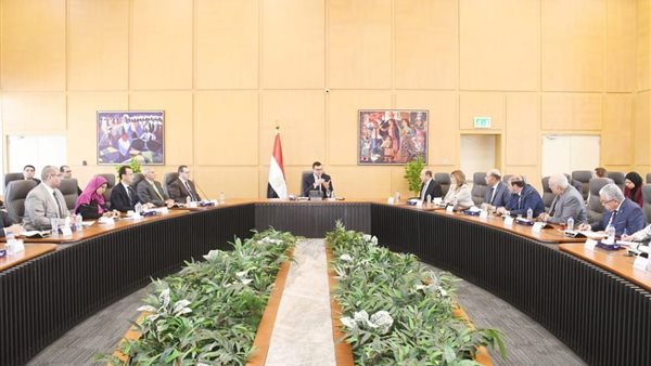 اجتماع وزير الإسكان