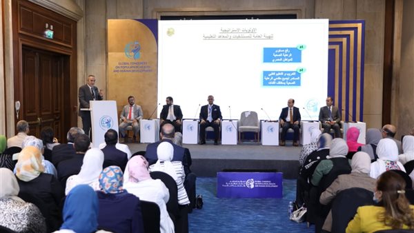 جانب من الجلسة الحوارية