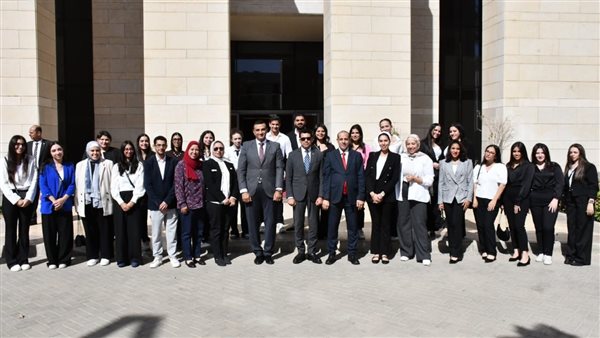 وزير الشباب والرياضة