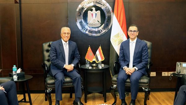  وزير الاستثمار والتجارة