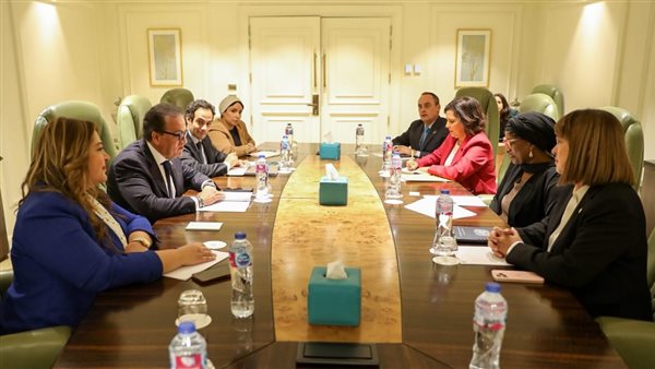 وزير الصحة خلال اللقاء