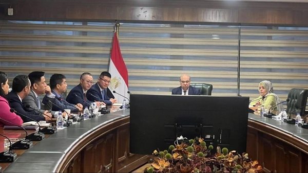  وزير الطيران المدني