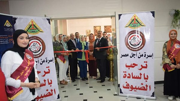 جانب من المعرض