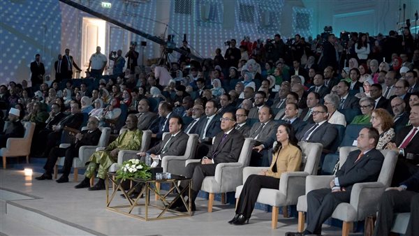 رئيس الوزراء يشهد