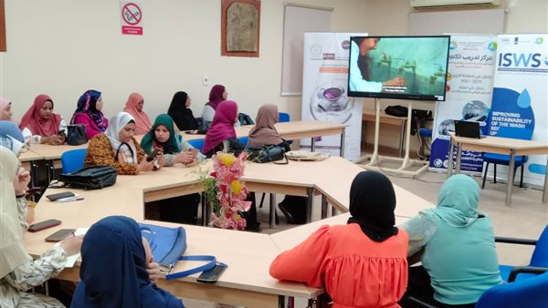 جانب من الدورة