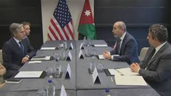 خلال اللقاء 