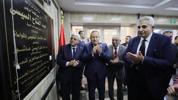 جانب من الافتتاحات