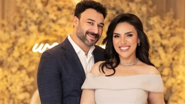 محمد العمروسي ومي