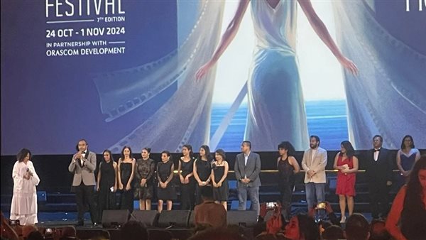 صناع فيلم رفعت عيني