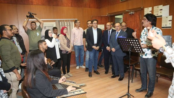 خلال اللقاء