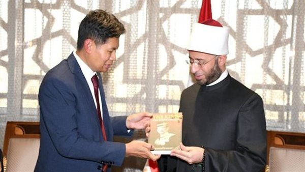 وزير الأوقاف خلال