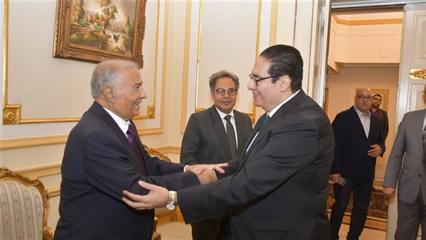 رئيس جامعة القاهرة