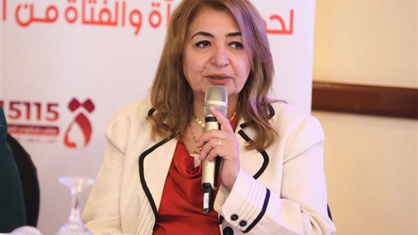 نجلاء العادلى