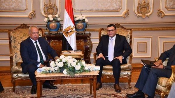 لقاء وزير الإسكان