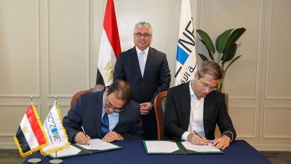 رئيس اقتصادية قناة