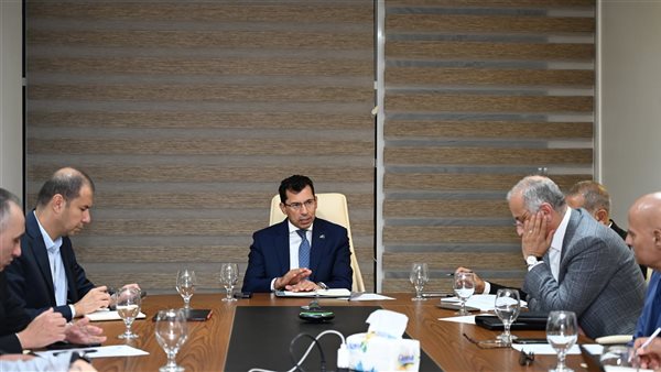 وزير الرياضة 