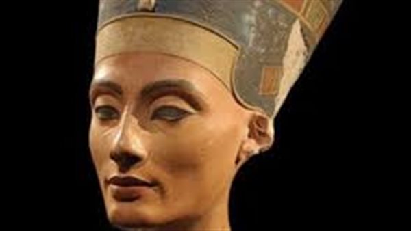  رأس نفرتيتي 