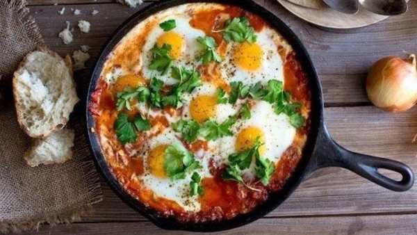 البيض التركي