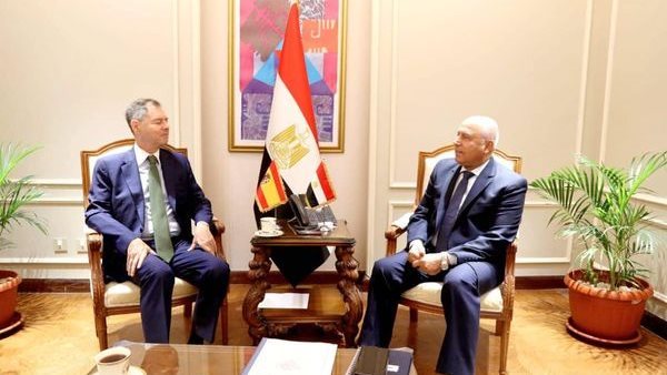 وزير الصناعة والنقل