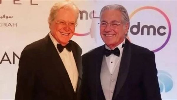 حسين فهمي ومصطفي