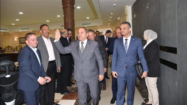 محافظ بورسعيد ورجال