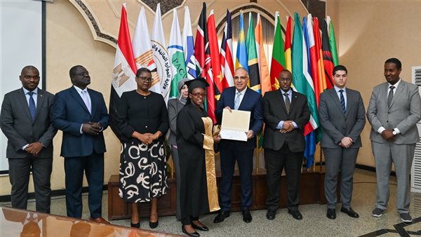 وزير الموارد المائية