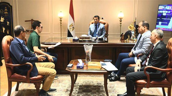 لقاء وزير الشباب