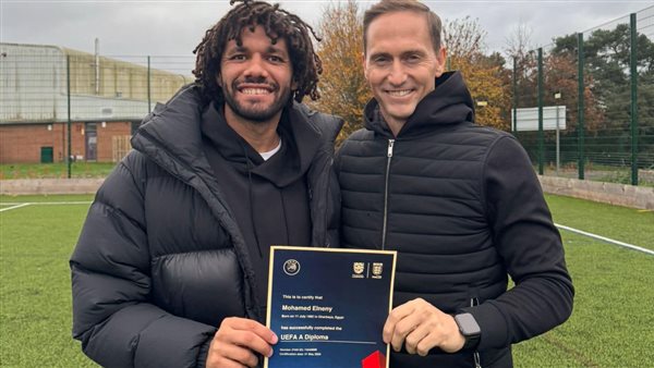 محمد النني يعلن حصوله