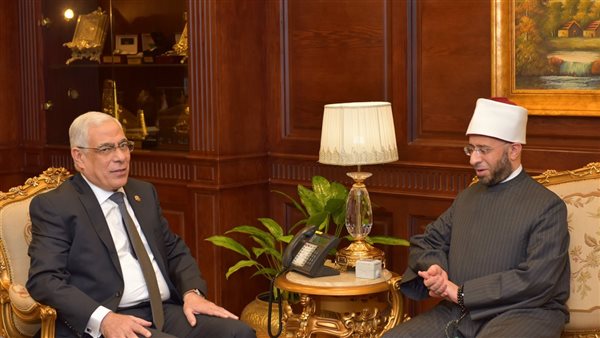 النائب العام يبحث