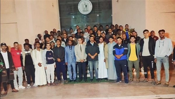 لقاء وزير الشباب