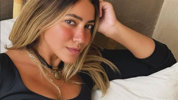 أزمات هند عبدالحليم