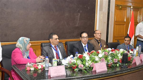 رئيس جامعة القاهرة