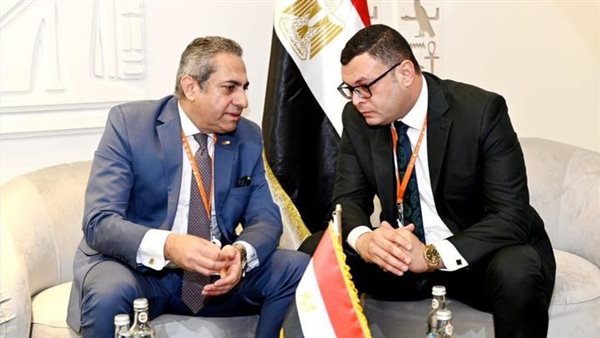 لقاء وزير الإسكان