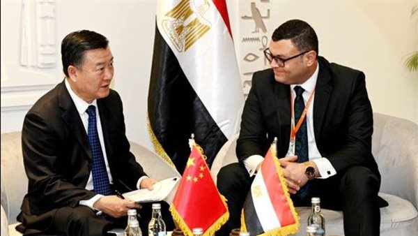 لقاء وزير الإسكان