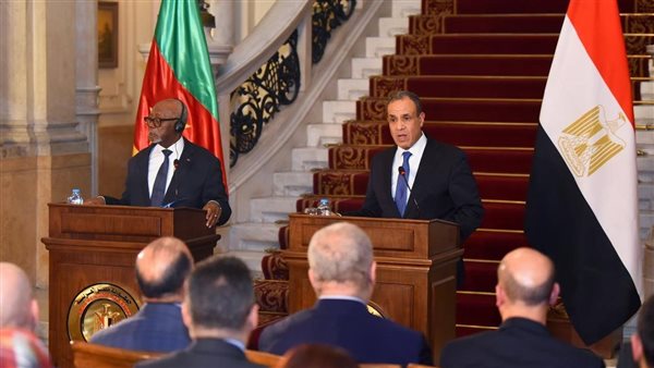 وزير الخارجية خلال