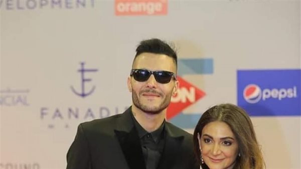 أمير عيد وزوجته 