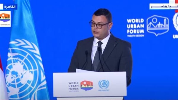 وزير الإسكان 