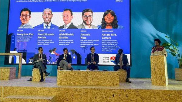 مشاركة الدكتور عبدالخالق