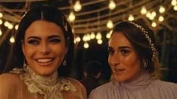 أسماء جلال وأمينة