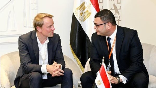 لقاء وزير الإسكان