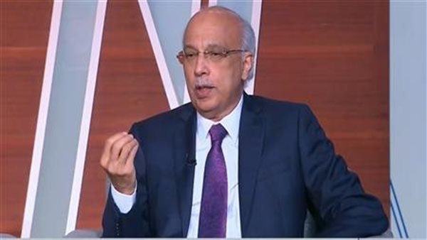 الدكتور أشرف عمر