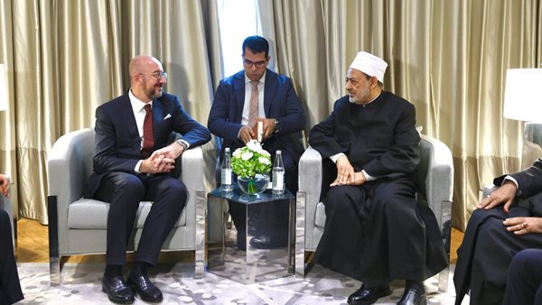 شيخ الأزهر يستقبل