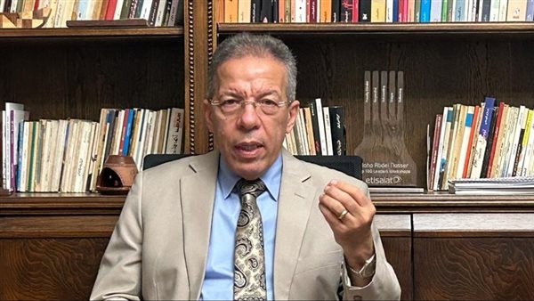 الدكتور أسامة عبد