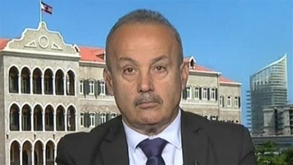 الدكتور دوميط كامل،