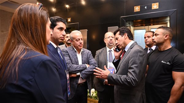 الدكتور أشرف صبحي