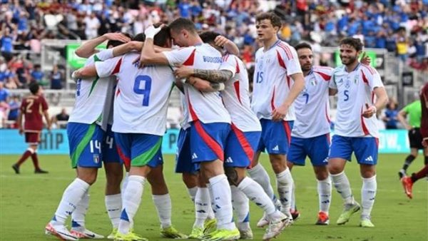 لاعبي المنتخب الايطالي