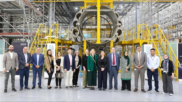 رئيس اقتصادية قناة